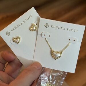 NWT Kendra Scott Gold and pearl Heart necklace and earring bundle